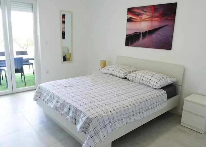 Miki Appartement Bibinje